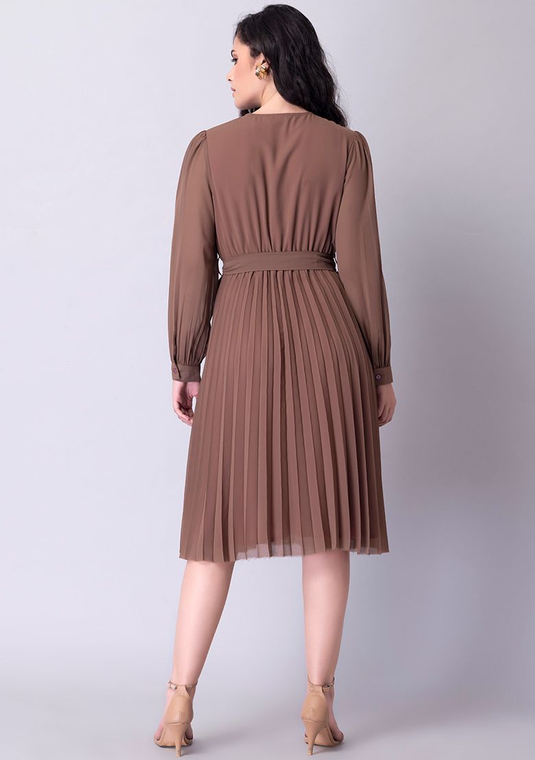 long sleeve pleated skirt dress