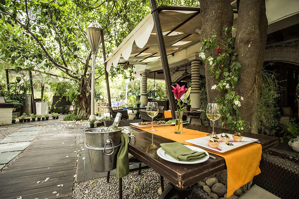 Best Alfresco Dining Spots in Delhi to Slurp and Burp While Soaking Up Some  Sun