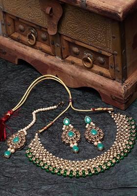 Gold Plated Green And Beige Kundan Studded Handcrafted Jadau Jewellery Set