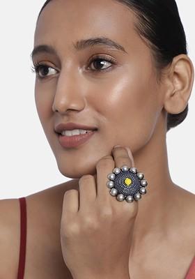 Silver-Plated Yellow Oxidized Round Shaped Adjustable Finger Ring