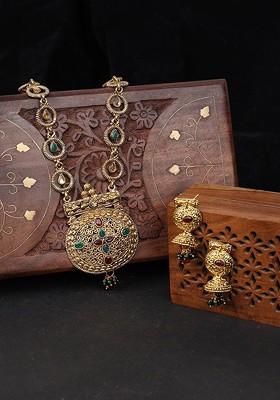 Gold Plated And Green Stone Studded Handcrafted Traditional Designer Chain Jewellery Set
