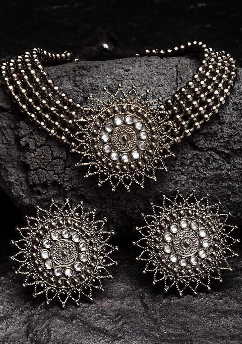 Metallic And White German Silver Kundan Handcrafted Oxidised Choker Jewellery Set - Indya