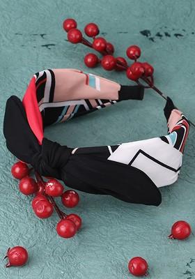 Women Red And Black Printed Knotted Hairband