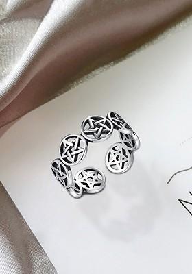 Silver Toned And Black Pentacle Pentagram Star Finger Ring