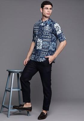 Men Navy Blue And White Ethnic Motifs Printed Pure Cotton Kurta