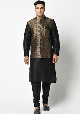 Men Black Kurta And Pyjama With Nehru Jacket