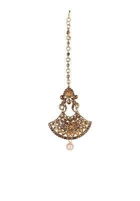 Women Gold Plated And White Kundan Embellished Maang Tikka