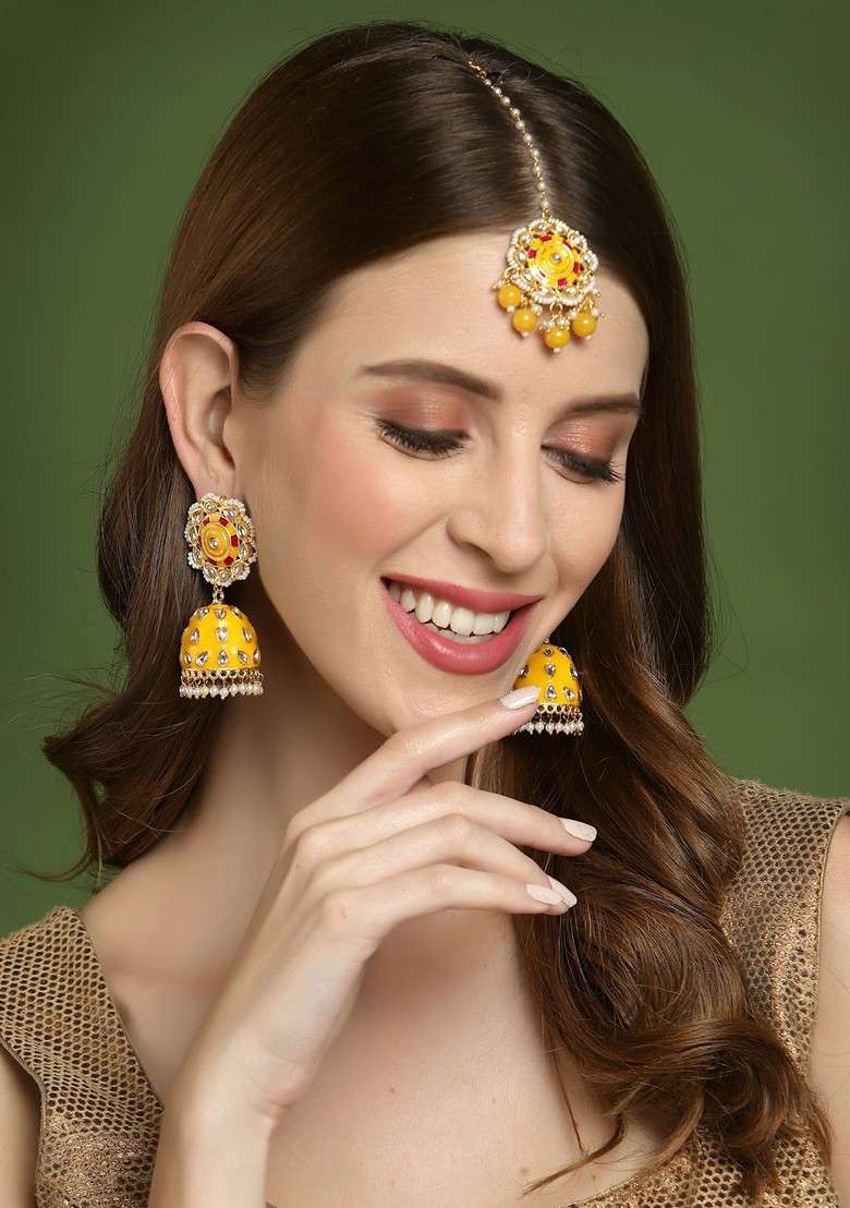 Yellow Gold Plated Kundan Meenakari Maang Tikka With Earrings Set - Indya