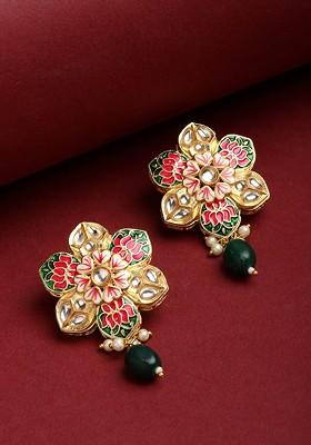 Women Gold Toned Floral Studs Earrings