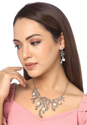Silver Plated White Stone Studded And Pearl Beaded Jewellery Set