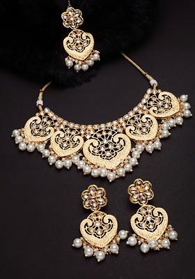 Gold Plated Gold Kundan And Pearl Jewellery Set