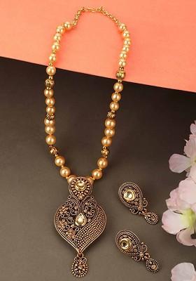 Gold Plated And Toned Off White Artificial Stones and Beads Jewellery Set