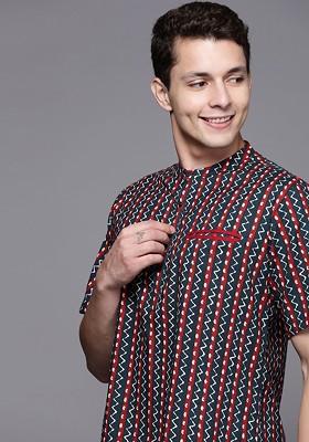 Men Navy Blue And Maroon Cotton Printed Kurta
