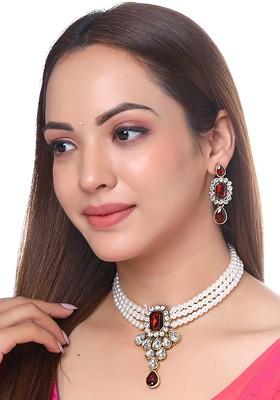 Women White And Red Gold Plated Pearls Stone Studded Jewellery Set