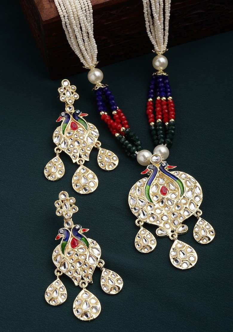 Gold Plated And White Kundan Studded And Pearl Beaded Jewellery Set - Indya