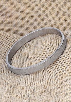 Women Silver Toned Crystals Silver Plated Kada Bracelet