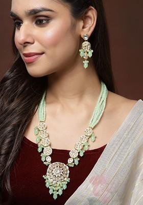 Gold Plated Kundan Studded And Pearl Beaded Jewellery Set