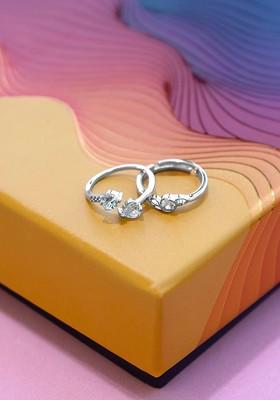 Set Of 2 Crystal Studded Adjustable Finger Rings