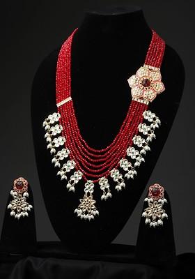 Gold Plated Kundan Stone Studded And Beaded Jewellery Set