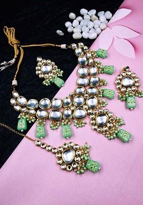 Gold Plated Kundan Studded And Beaded Necklace And Earrings