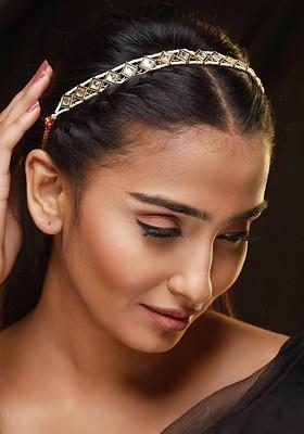 Gold-Plated Kundan-Studded And Pear Beaded Mathapatti