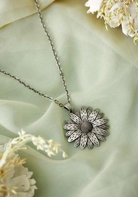 Silver Plated German Floral Shaped Pendant Chain