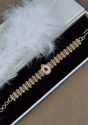 Women Gold-Plated Brass Kundan Link Bracelet