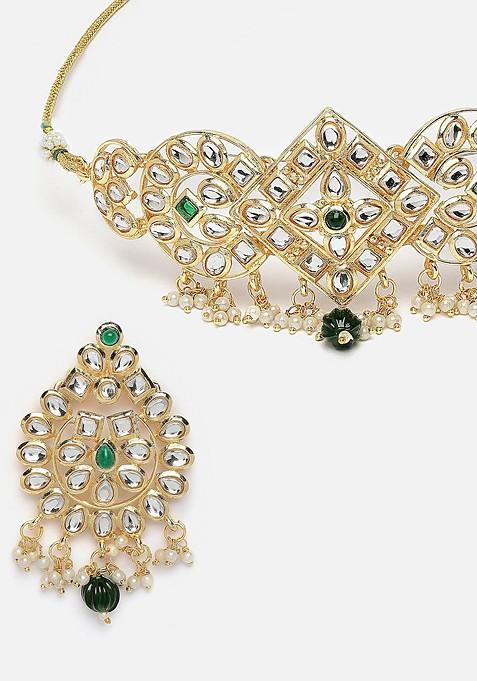 Gold Plated Kundan Stone Studded Choker Jewellery Set