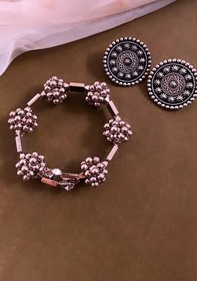 Set Of 2 Silver Plated Artificial Beads Jewellery Set