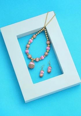 Gold Plated Stone Studded And Beads Beaded Necklace With Earrings