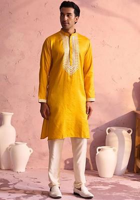 Ethnic Motif Embroidered Regular Straight Kurta With Trousers