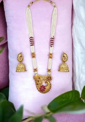 Gold-plated Kundan-studded And Beaded Necklace And Earrings Set