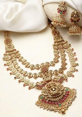 Gold Plated Kundan Studded And Pearls Beaded Jewellery Set