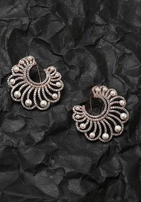 Gold-Toned And White Gold-Plated Stones Studded And Pearls Beaded Swirl Drop Earrings