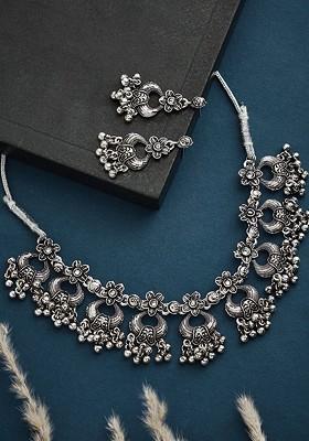 Silver Plated Stone Studded Floral Necklace And Earrings