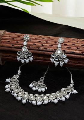Silver Plated Kundan Studded Jewellery Set