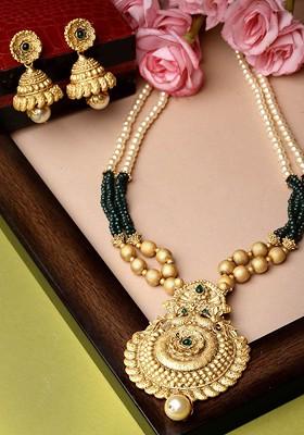 Gold Plated Artificial Stone Stud And Pearl Bead Jewellery Set