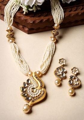 Gold Plated Kundan Stud And Pearl Bead Jewellery Set