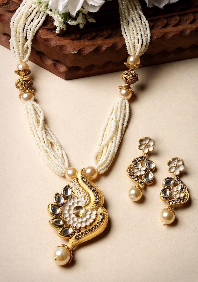 Gold Plated Kundan Stud And Pearl Bead Jewellery Set