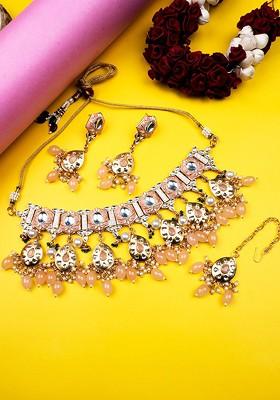 Gold Plated Kundan Studded And Beaded Necklace Set