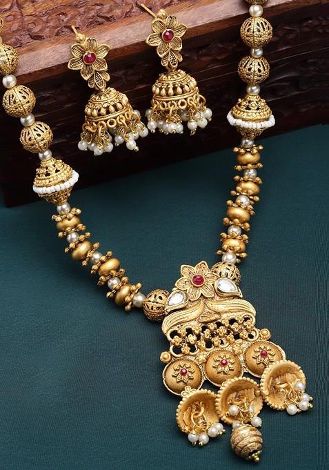 Gold Plated Kundan Studded And Beaded Necklace And Earrings