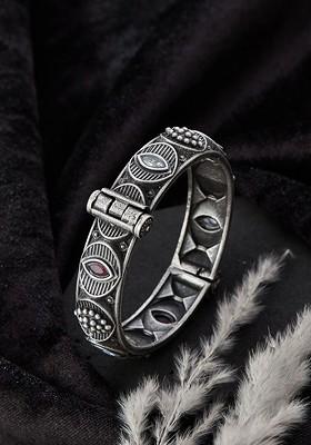 Silver Plated Floral Shaped Stone Studded Bangle