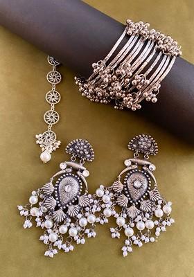 German Silver Plated Stone Studded And Beaded Jewellery Set