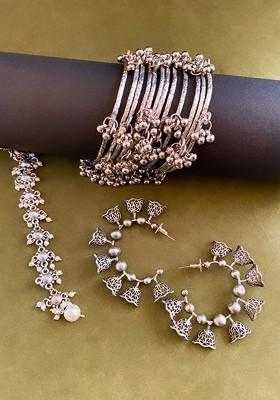 German Silver Plated Stone Studded And Beaded Jewellery Set
