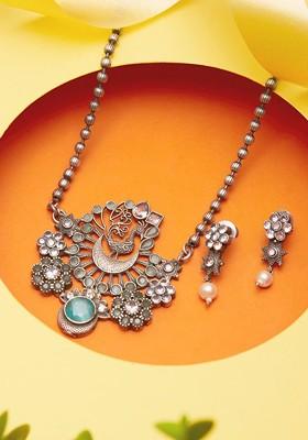 Silver Plated German Silver Stones Studded And Beaded Jewellery Set