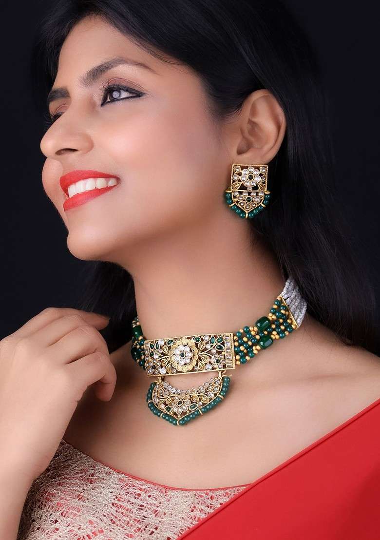 Gold Plated Kundan Studded And Pearl Beaded Jewellery Set - Indya