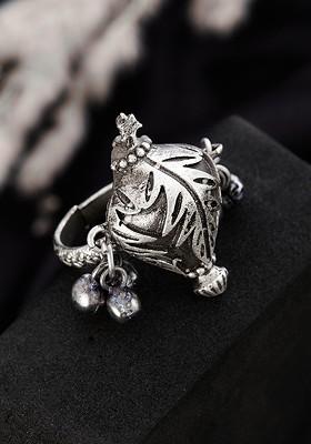 German Silver Silver Plated Floral Textured Adjustable Finger Ring