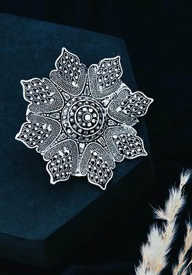 Silver Plated Floral Textured Adjustable Finger Ring