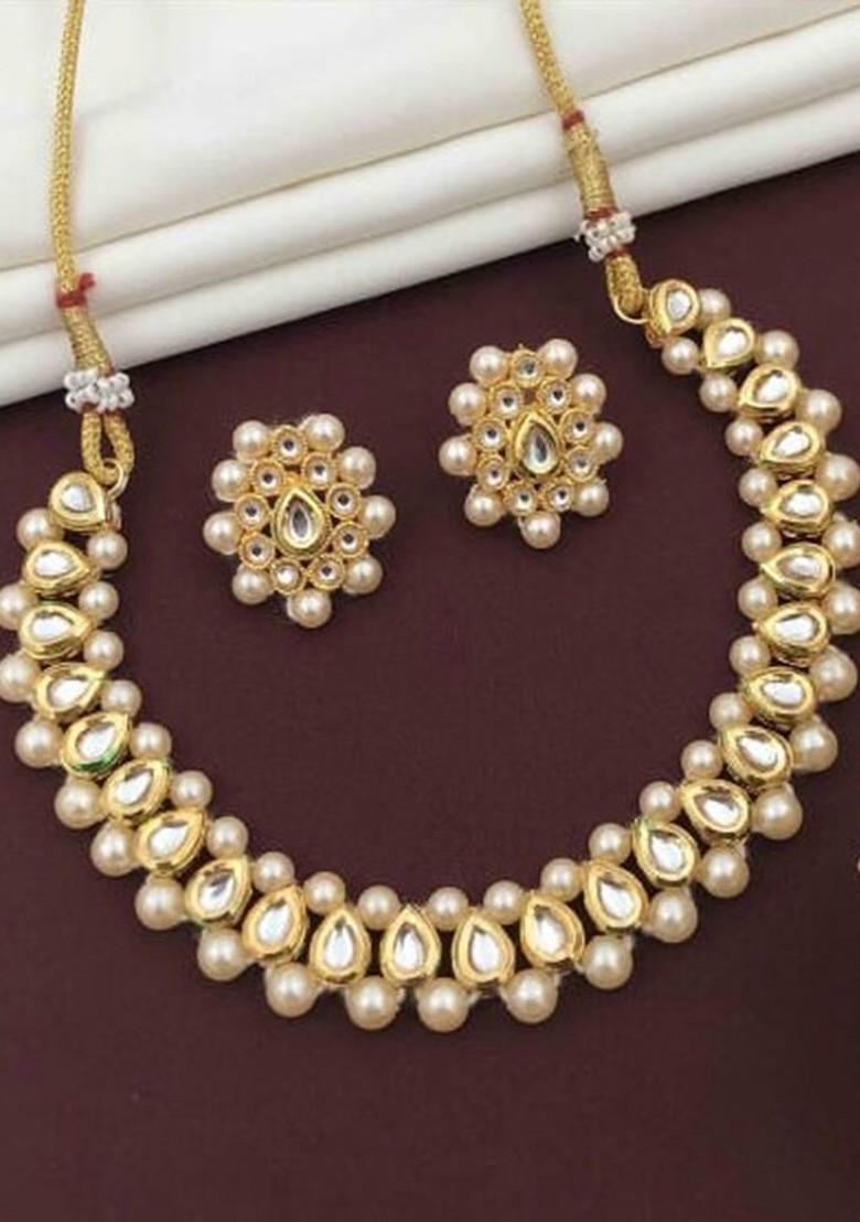 Gold Plated Kundan Stone Studded And Beaded Jewellery Set