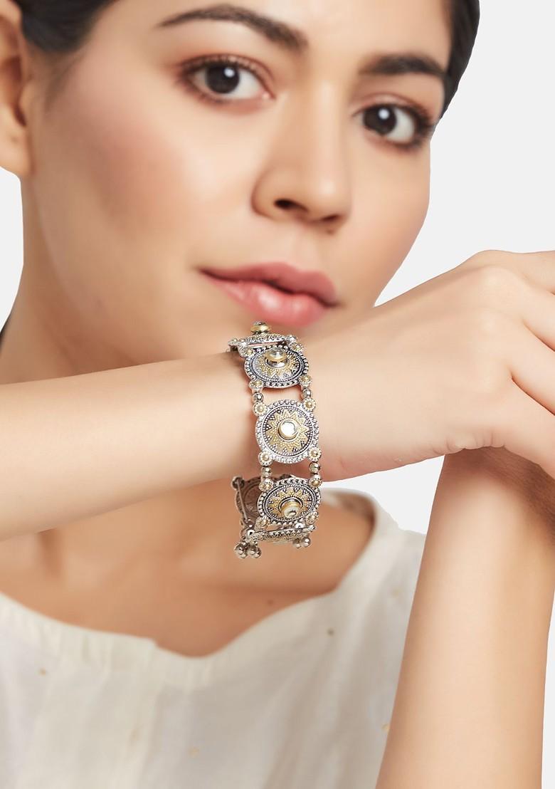 Silver Plated Kundan Studded Bangle Style Bracelet